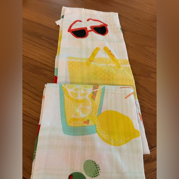 New with tags colorful dish towel - Picture 1 of 10